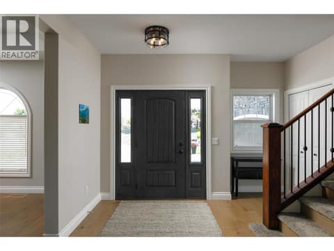 Photo 6 of 4830 Westridge Drive, Crawford Estates, Kelowna