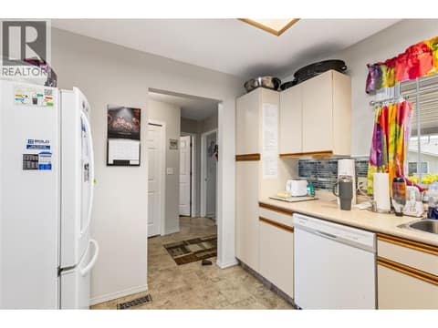 Photo 10 of 3900 27 Avenue Unit# 49, Westmount, Vernon