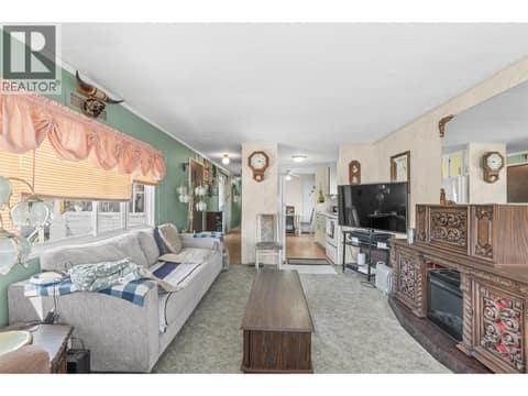 Photo 12 of 2727 Lakeshore Road Unit# 36, Bella Vista, Vernon