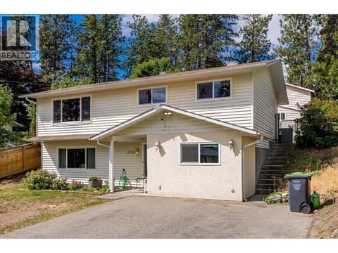 Photo 4 of 3530 Chives Place, Glenrosa, West Kelowna