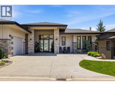 Photo 4 of 818 Brassey Place, Predator Ridge, Vernon