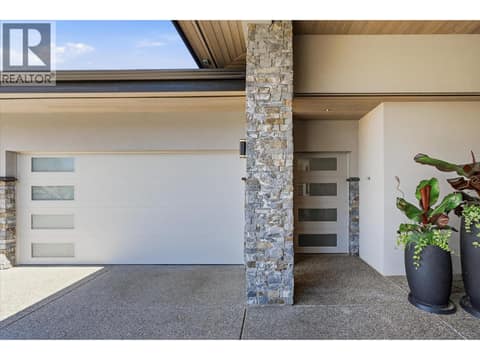 Photo 6 of 818 Brassey Place, Predator Ridge, Vernon