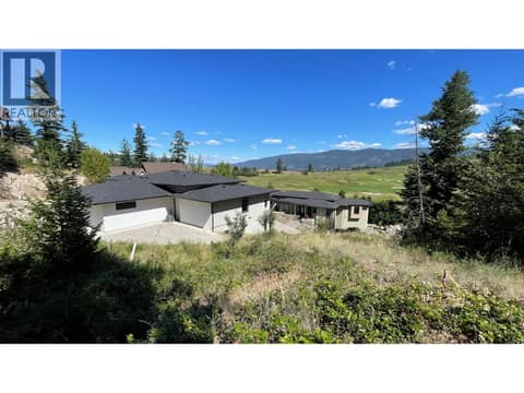Photo 6 of 271 Chicopee Road Unit# 1, Predator Ridge, Vernon