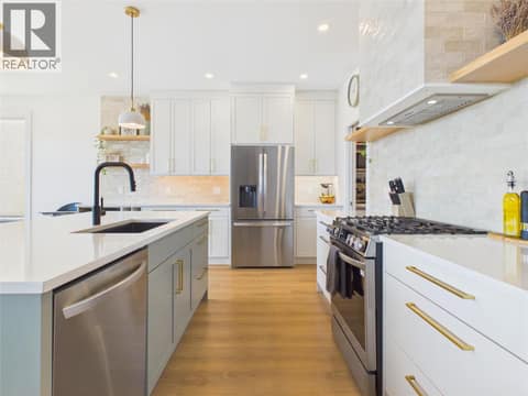 Photo 14 of 1081 ANTLER Drive, Columbia/Duncan, Penticton