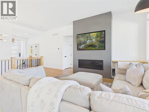 Photo 6 of 1081 ANTLER Drive, Columbia/Duncan, Penticton