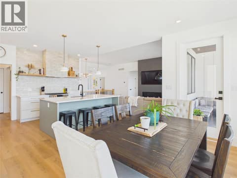 Photo 8 of 1081 ANTLER Drive, Columbia/Duncan, Penticton