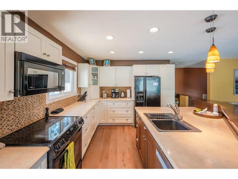 Photo 10 of 186 Dunant Crescent, Columbia/Duncan, Penticton