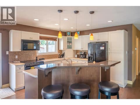 Photo 11 of 186 Dunant Crescent, Columbia/Duncan, Penticton