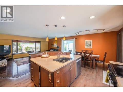 Photo 12 of 186 Dunant Crescent, Columbia/Duncan, Penticton