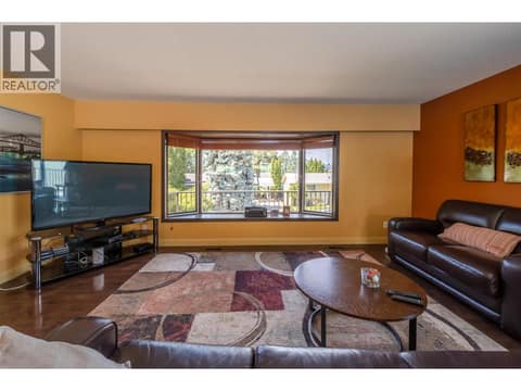 Photo 5 of 186 Dunant Crescent, Columbia/Duncan, Penticton