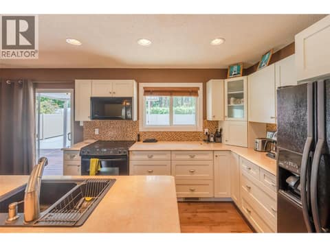 Photo 9 of 186 Dunant Crescent, Columbia/Duncan, Penticton