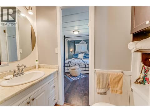 Ensuite bathroom at 2727 Lakeshore Road Unit# 106, Okanagan Landing, Vernon