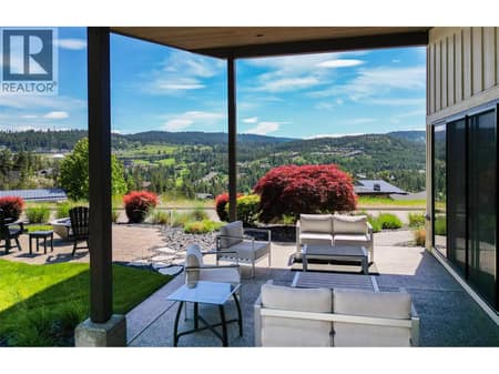 Covered Patio at 683 HAVENCREST Court, Predator Ridge, Vernon