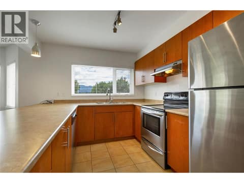 Photo 5 of 4205 27 Street Unit# 206, Harwood, Vernon