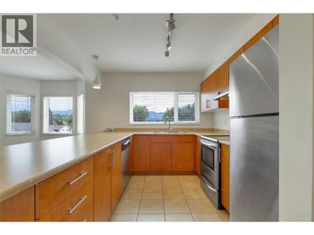 Photo 6 of 4205 27 Street Unit# 206, Harwood, Vernon