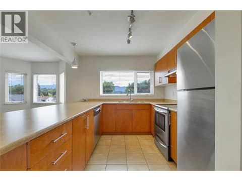 Photo 6 of 4205 27 Street Unit# 206, Harwood, Vernon