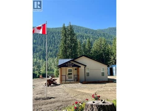 Photo 2 of 1238 Creighton Valley Road, Lumby Valley