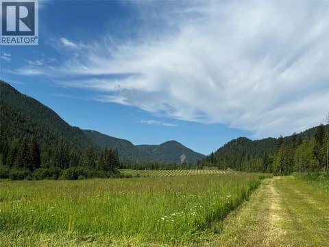 Photo 5 of 1238 Creighton Valley Road, Lumby Valley