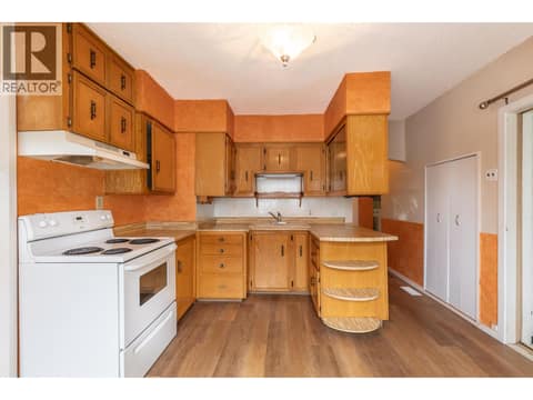 Photo 10 of 3905 26 Street, Harwood, Vernon
