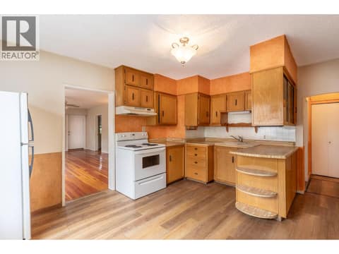 Photo 11 of 3905 26 Street, Harwood, Vernon