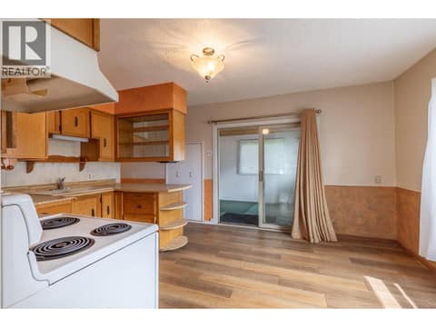 Photo 13 of 3905 26 Street, Harwood, Vernon