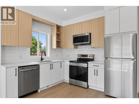 Photo 5 of 3109 15th Avenue, City of Vernon