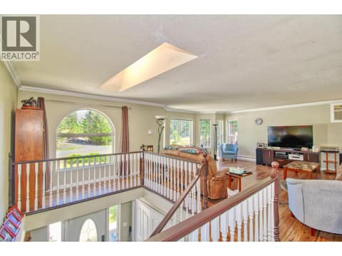 Photo 9 of 393 Northern View Drive, Okanagan North, Vernon