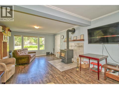 Rec room with level entry at 393 Northern View Drive, Okanagan North, Vernon