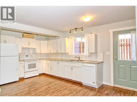 Suite Kitchen at 393 Northern View Drive, Okanagan North, Vernon