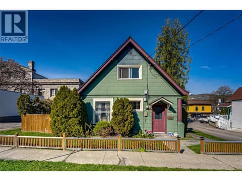 Photo 2 of 3008 26 Street, City of Vernon