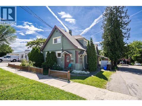 Photo 60 of 3008 26 Street, City of Vernon