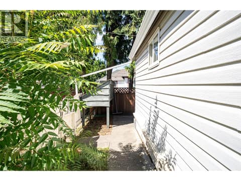 Photo 64 of 3008 26 Street, City of Vernon