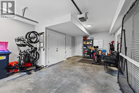 Garage at 13098 Shoreline Way Unit# 62, Lake Country North West