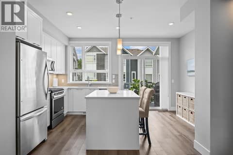 Kitchen at 13098 Shoreline Way Unit# 62, Lake Country North West