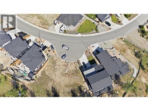 Photo 3 of 3232 EVERGREEN Drive, Wiltse/Valleyview, Penticton