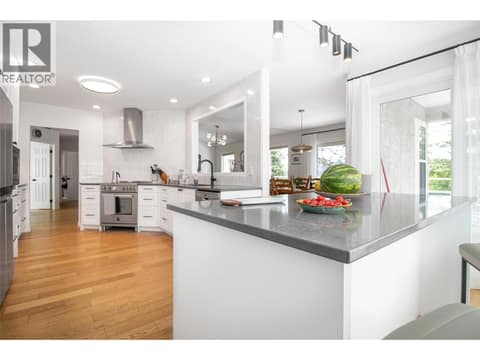 Photo 11 of 621 Cassiar Road, Dilworth Mountain, Kelowna