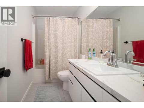 Photo 24 of 621 Cassiar Road, Dilworth Mountain, Kelowna