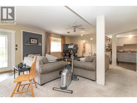 Photo 36 of 621 Cassiar Road, Dilworth Mountain, Kelowna