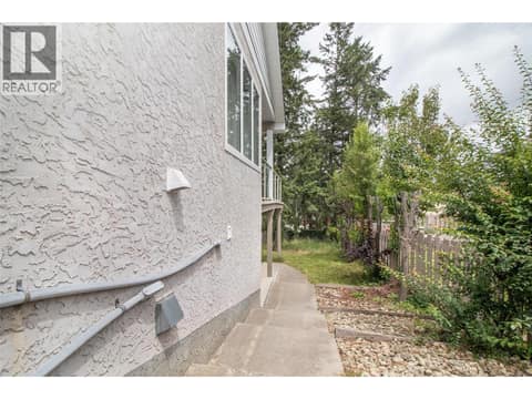 Photo 52 of 621 Cassiar Road, Dilworth Mountain, Kelowna