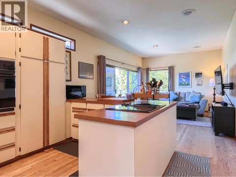 Photo 21 of 4610 37th Street, Osoyoos Rural
