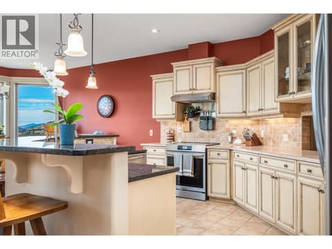 Photo 14 of 904 33 Avenue, East Hill, Vernon