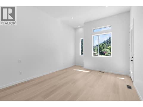 Photo 29 of 9188 Tronson Road Unit# 6, Adventure Bay, Vernon