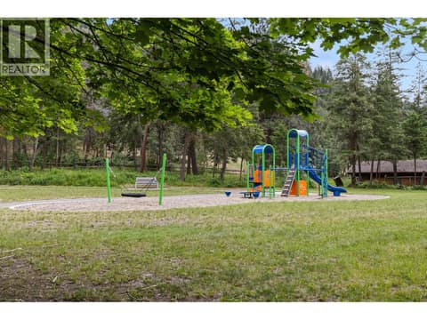 Photo 8 of 9188 Tronson Road Unit# 5, Adventure Bay, Vernon