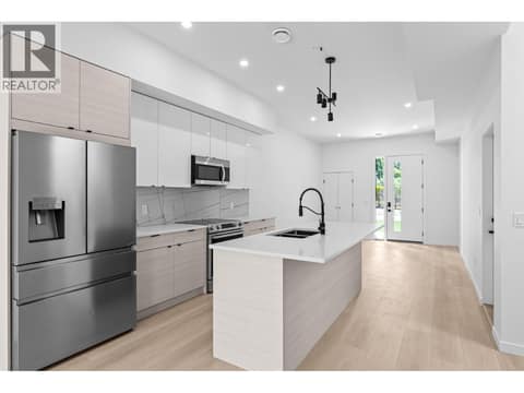 Photo 9 of 9188 Tronson Road Unit# 5, Adventure Bay, Vernon