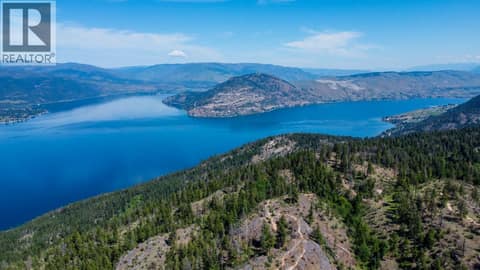 Photo 8 of 148 Wildsong Crescent, Predator Ridge, Vernon