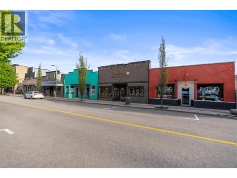 Photo 2 of 608 Cliff Avenue, Enderby / Grindrod