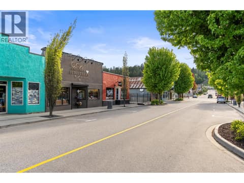 Photo 3 of 608 Cliff Avenue, Enderby / Grindrod