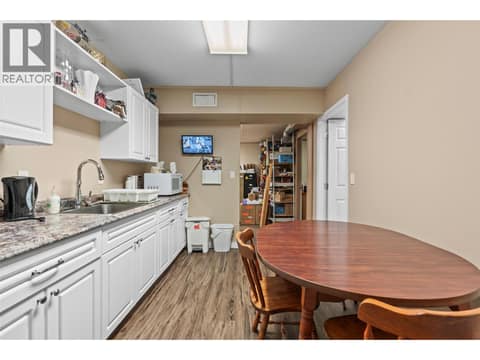 Photo 32 of 608 Cliff Avenue, Enderby / Grindrod