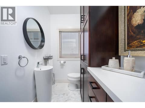 2 pce bathroom upstairs at 955 Gable Road, Lake Country North West