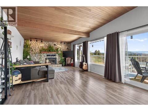 Photo 14 of 3716 Salloum Road, Glenrosa, West Kelowna